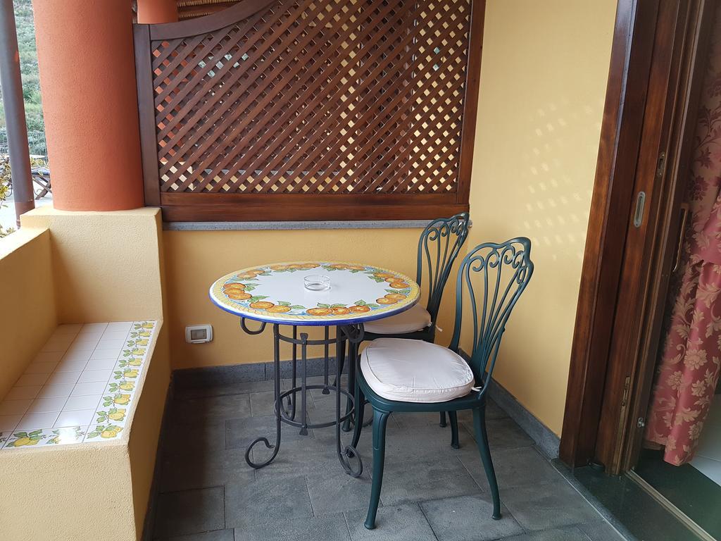 Hotel A Pinnata Lipari  Buitenkant foto