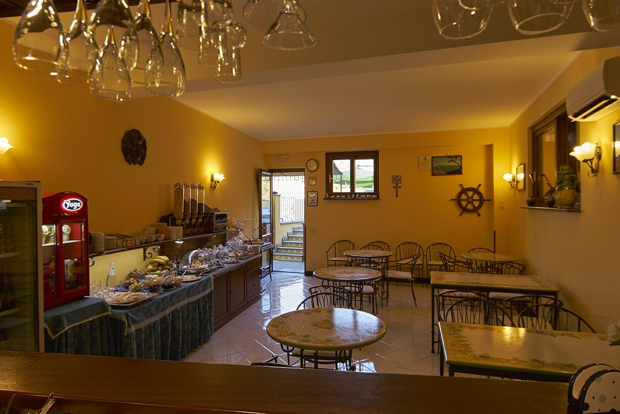 Hotel A Pinnata Lipari  Buitenkant foto